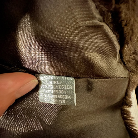 Faux Fur Vest - Picture 5 of 5